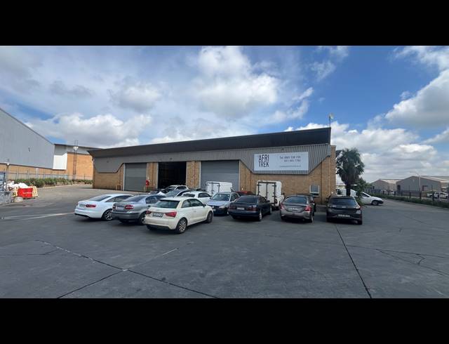 1,850M² WAREHOUSE FOR SALE IN SPARTAN